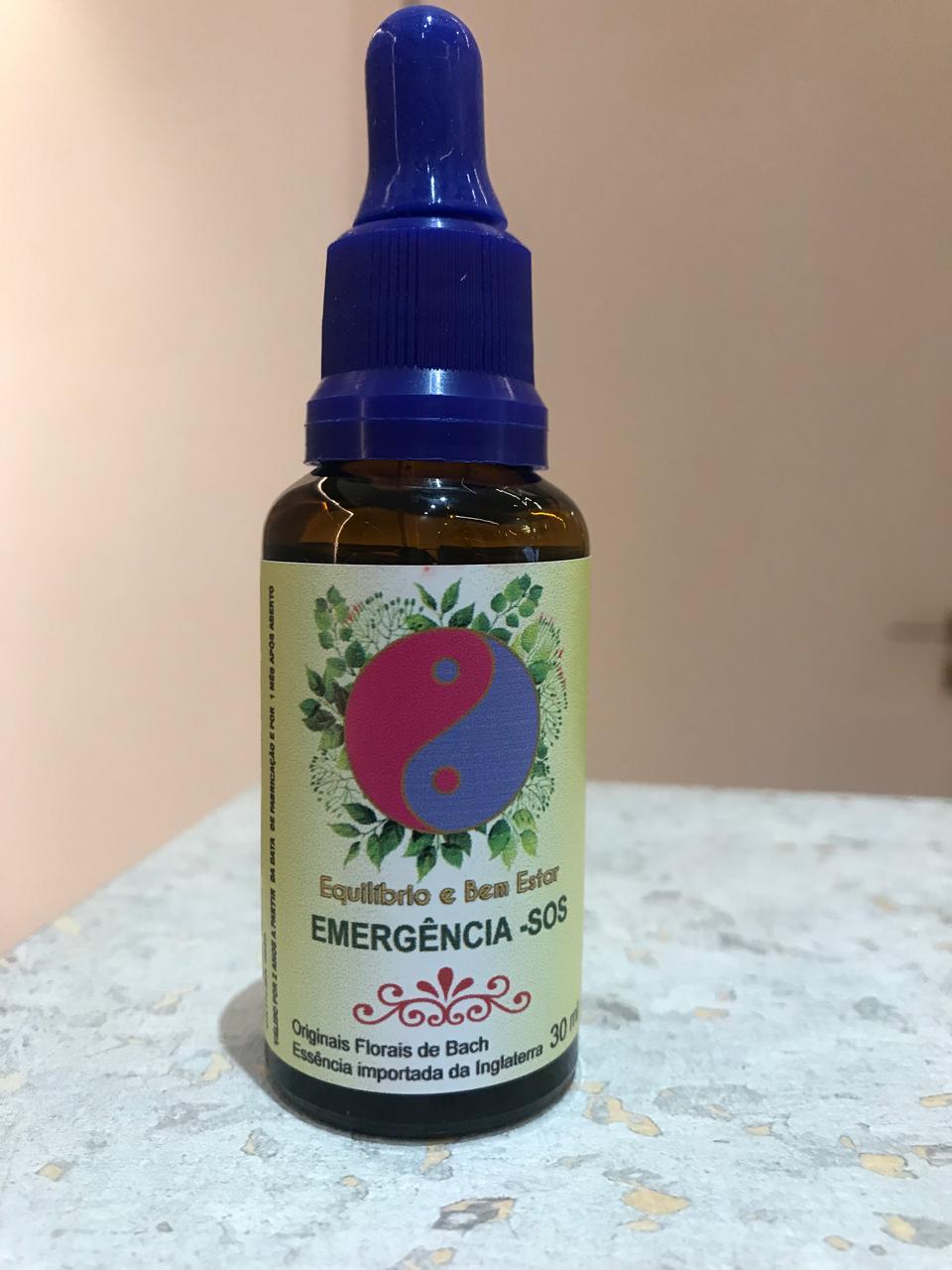 O Floral de Bach Emergência S.O.S (também conhecido como Rescue Remedy) é uma fórmula de emergência criada por Edward Bach, combinando 5 essências (Rock Rose, Impatiens, Cherry Plum, Star of Bethlehem, Clematis) para aliviar estresse agudo, medo, pânico, choque e traumas emocionais, promovendo calma, coragem e clareza mental em situações difíceis como luto, sustos ou más notícias, com uso sublingual ou diluído em água.