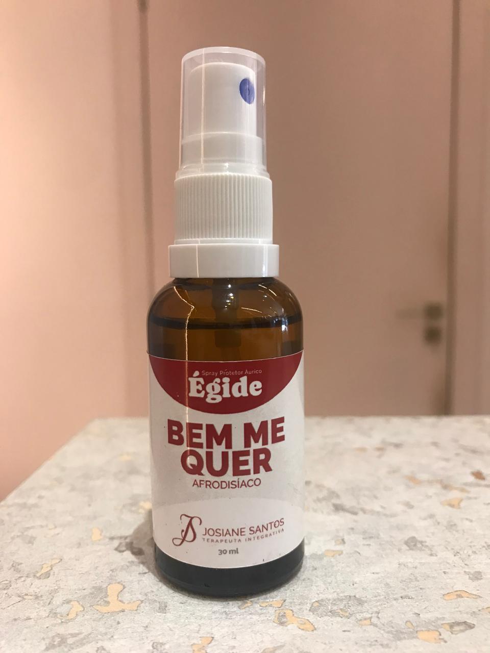 Os Florais Áuricos Bem Me Quer (frequentemente associados à linha Florais do Cerrado) são essências vibracionais desenvolvidas para equilibrar o campo energético pessoal, promovendo sentimentos de amor-próprio, autovalorização e harmonia.