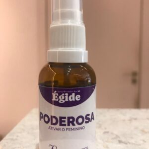 Os florais aúricos, também conhecidos como florais de proteção energética ou frequenciais, agem no campo vibracional (a aura) para limpar, proteger e harmonizar as energias do indivíduo. Diferente dos florais de uso oral tradicionais, muitas dessas essências poderosas são formuladas para serem borrifadas ao redor do corpo, criando um "escudo de luz".