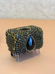 Carimbos customizados com strass, deixe o dia a dia do seu trabalho ou consultório ainda mais glamuroso, compre carimbos de forma segura e simples, compre depois aplique seu registro profissional *Carimbos em acrílico transparente. *Acompanha esponja.