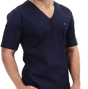 Scrub Man Conjunto Azul Marinho O Pijama Cirúrgico Confort é feito no tecido de Sarja leve, macia e flexível, ele leva muito estilo, conforto e funcionalidade para o seu ambiente de trabalho! A blusa apresenta um bolso na parte superior e a calça conta com cinco bolsos.