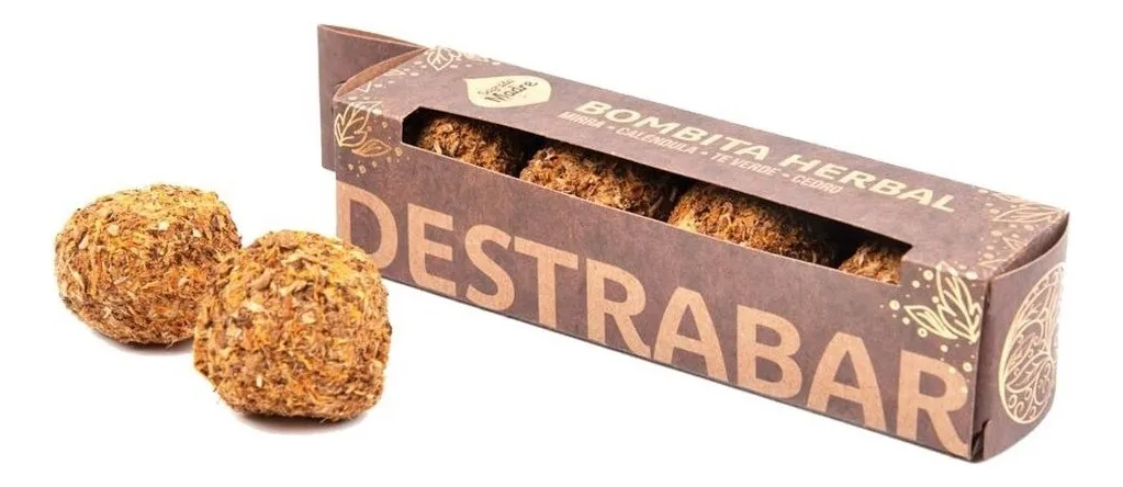 Bombita Defumação Ervais Sagrada Madre c/4 Ideal para fazer uma limpeza energética e elevar o ânimo e consciência espiritual. Assim como limpamos o nosso corpo, é importante purificar a nossa casa e espaços de trabalho. Esta ferramenta é bastante antiga e sustenta o seu poder de intenção e comunicação com ervas, permitindo a conexão com a terra, o universo e seu poder de renovação, restaurando a harmonia na sua casa, corpo e alma.