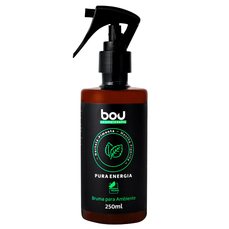 A Bruma para Ambiente Hortelã-Pimenta da Boutique de Aromas é formulada com Óleo Essencial 100% Puro de Menta (Mentha Piperita), proporcionando o efeito Pura Energia. Vegana e não testada em animais, ela traz um aroma fresco e mentolado que purifica o ambiente, alivia o stress e recarrega as energias.