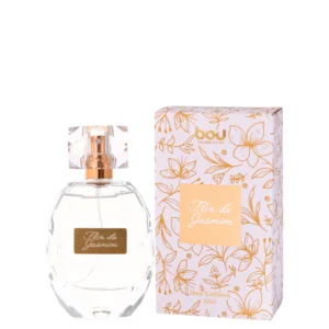 Envolvente e marcante, a Deo Colônia Flor de Jasmim combina a delicadeza das notas florais com o toque irresistível de um acorde gourmand que desperta os sentidos. Sua fragrância Oriental Floral possui uma suavidade aveludada, que perfuma com conforto e sensualidade. Doce na medida certa, revela personalidade e presença ao longo do dia, como o calor suave de um toque na pele durante a noite. Um convite para transformar qualquer momento em uma experiência memorável.