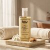 Transforme seu banho em um ritual de bem-estar com o Sal de Banho Bamboo da Sorte. Enriquecido com a fragrância revigorante do Bamboo, traz também a harmonia do Alecrim e o frescor do Chá Verde. Ideal para momentos de relaxamento profundo, este sal proporciona uma experiência sensorial que desperta equilíbrio, leveza e tranquilidade.