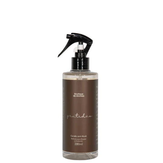Transforme cada momento em uma expressão de gratidão com o Perfume para Roupas e Ambiente Gratidão. Com a marcante combinação de Canela com Musk, essa fragrância Amadeirada Especiada envolve o espaço e os tecidos com um aroma intenso, acolhedor e inesquecível. Ideal para criar uma atmosfera de bem-estar e reconexão.